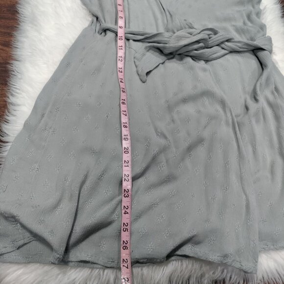 O'Neill Gray Flutter-Sleeve Lightweight Lined Wrap Dress Women's Size Medium - Picture 11 of 13